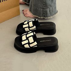 Women’s Platform Slides Everyday Heels, Vacation Shoes, Sandals Wedge, Versatile Shoes, Platform Slides, Woven Pattern, Peep Toe Sandals, Shoe Insoles, Sponge Cake