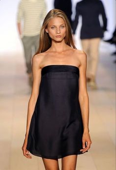 Textured Clothes, Anna Selezneva, Super Models, 2024 Style, Body Inspiration, Isabel Marant, Pretty Dresses