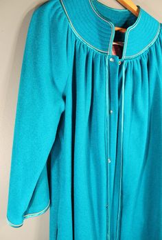 "Vintage, 1950's, Evelyn Pearson blue nightgown. RN 14536. Made in the USA. In excellent condition, without rips or stains. Includes free shipping (US only). 100% Polyester Women's Large Length, 42.5\" Underarm to underarm, 19\" Across waist, 21.5\" Sleeves 20.5\"" Blue Long Sleeve Hospital Nightgown, Long Sleeve Blue Nightgown For Hospital, Vintage Blue Nightgown For Hospital, Vintage Blue Sleepwear, Vintage Blue Nightgown For Bedtime, Vintage Blue Nightgown For Home, Vintage Long Sleeve Nightgown, Blue Vintage Nightgown, Blue Night Gown