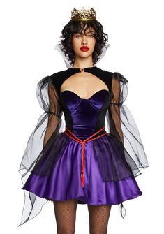 base Organza Bell Sleeves, Evil Queen Halloween Costume, White Queen Costume, Disney Villain Costumes, Snow White Halloween Costume, Evil Queen Costume, Halloween Costumes Brunette, Apple Costume, Snow White Costume