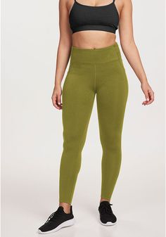 Everyone has been asking for an athleisure legging with side pockets - and here it is, the McKenna! Super sporty with an amazing fit, these will be the leggings you reach for whether at home lounging around, out walking, running, biking, or playing with the kids. Midweight warmth, Merino for performance next to your skin, with an extra durable outer finish brought to you by recycled poly. Skin Perfection, Athleisure Leggings, Everyday Leggings, Flex Leggings, Warm Leggings, Legging Fits, Leggings With Pockets, Pocket Leggings, Olive Tree