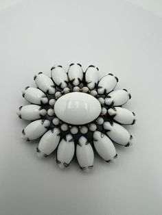 "Vintage white milk glass navette stone brooch In very good condition, small scratch on center stone Measures 2\" 2023" White Oval Brooch For Formal Occasions, White Oval Brooches For Gifts, Silver Christmas Tree Vintage, Silver Christmas Tree, Silver Christmas, White Milk Glass, Enamel Flower, Flower Pins, White Enamel