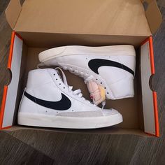 Brand New Nike Blazer Mid ‘77 Nike Blaser Mid 77, Preppy Shoes Cheap, Nike Blazer Drawing, Hoco Shoes Sneakers, Shoes For School 2024, White High-top Skate Shoes For Everyday Wear, Nike Blazers Mid 77's, Shoes For Women 2024, Nike Blazer Mid 77 Aesthetic