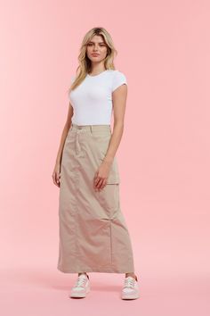 Beige maxi skirt with pockets Oversized fit Light beige colour Raw edge on the back Fabric: 100% Polyester Beige Maxi Length Lined Skirt Bottoms, Long Cargo Skirt With Pockets, Casual Beige Maxi Bottoms, Beige Skirt With Side Pockets, Casual Full-length Beige Skirt, Full Length Relaxed Fit Maxi Skirt With Side Pockets, Beige Lined Maxi Skirt, Beige Maxi Length Lined Skirt, Long Khaki Skirt Outfit