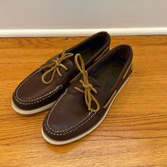 Sperry Top-Sider Original Boat Shoe Brand New Never Worn Men’s Size 9.5 Classic Brown Lace-up Boat Shoes, Classic Brown Plain Toe Boat Shoes, Casual Brown Moc Toe Boat Shoes, Classic Brown Boat Shoes With Cushioned Footbed, Classic Brown Boat Shoes With Leather Footbed, Brown Boat Shoes With Leather Footbed, Brown Lace-up Boat Shoes With Leather Footbed, Shoe Men, Boat Shoe