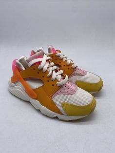 Elevate your sneaker game with these Nike Air Huarache in Solar Flare Soft Pink. Designed with a low top shoe shaft style, these sneakers are perfect for women who love to stay active. With a stylish multicolor colorway and a unique style code DX2674-100, these sneakers are perfect to match with any outfit. The Nike Air Huarache is a model that needs no introduction. With a product line that has dominated the sneaker market for decades, this model is perfect for athletic women who value both style and functionality. Available in US shoe sizes 6-8, these sneakers are perfect for anyone who wants to make a statement. Solar Flare, Sneaker Games, Stay Active, Nike Air Huarache, Air Huarache, Athletic Women, Top Shoes, Soft Pink, Low Top