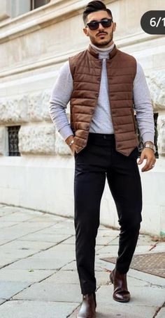 Vest Outfit Ideas Men, Mens Puffer Vest Outfit, Vest Men Outfit, Outfit Semiformal, Vest Outfit Ideas, Classy Gentleman, Cargo Pants Outfit Men, Mens Black Vest