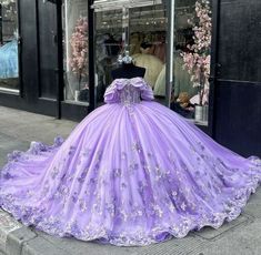 Lilac Quinceanera, Lilac Quinceanera Dresses, Quince Dresses Purple, Purple Quinceanera Dresses, Purple Quince, Quinceanera Centerpieces, Mexican Quinceanera Dresses