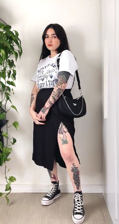 Plus Size Alt Fashion, Outfit Ideas Midsize, Style Midsize, Fashion Midsize, Midsize Suv, Goth Outfit Ideas, Rok Outfit, Goth Outfit