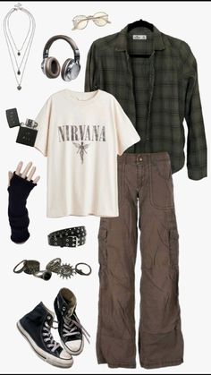 90s Grunge Men Aesthetic, Boys Grunge Outfits, Grunge Outfit Ideas Men, Grunge Outfit Inspo Men, Aesthetic Grunge Outfits Men, Downtown Outfits Men, 90s Grunge Outfits Men, Outfit Ideas Masc, Thrifted Outfits Men