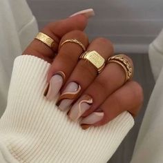 The Best Fall Nail Trends for 2021 - Classically Cait Brown Acrylic Nails, Fall Nail Trends, Fall Gel Nails, Fall Acrylic Nails, Acrylic Nails Coffin Pink, Thanksgiving Nails, Acrylic Nails Coffin Short, Short Acrylic Nails Designs, Acrylic Nails Coffin