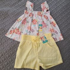 Floral Print Flutter Tank With Pale Yellow Short Pants. Elastic Waist Band And Two Side Pockets. The Top Is 3t And The Shorts Are 4t. New, Never Worn, With Tags. Sweatsuit Outfit, Sweats Set, Leopard Print Shirt, Tank Top Outfits, Yellow Short, Pants Elastic Waist, Yellow Shorts, One Piece Bodysuit, Floral Tank