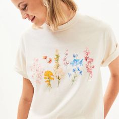 Nwt Pacsun Ps/La Flower Blooms Cream T-Shirt Sizes Available: Small, Medium Or Large ** Multiple Shirts Available - Shirt Will Come With A Washable Mark Due To Storage ** Short Sleeves Crew Neckline Front Graphic Model Is Wearing A Small 100% Cotton Machine Washable Amd9 Summer Crew Neck T-shirt With Floral Embroidery, Summer Floral Embroidered Crew Neck T-shirt, Spring Graphic Cotton Tee, Spring Graphic Tee Cotton Tops, Spring Cotton Graphic Tee Tops, Summer Cotton Floral Print T-shirt, Summer Floral Print Crew Neck T-shirt, Summer Crew Neck T-shirt With Plant Print, White Tops With Plant Print For Summer