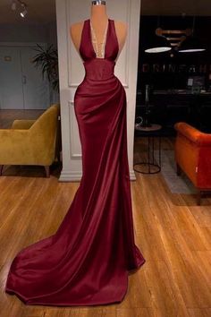 1 new message Hollywood Dress Up Ideas, Hollywood Dresses Prom, Dream Prom Dresses, Md Dresses, Hollywood Gowns, Prom Dresses V Neck, Prom Dress Elegant, Deep Red Dress, Prom Dresses Burgundy