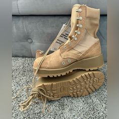 U.S. Army Issued Vibram Desert Combat Boots Various Sizes Desert Combat Boots, Boys Hiking Boots, Kids Hiking Boots, Army Shoes, Vibram Shoes, Accessory Inspo, Hiking With Kids, Girls Boots, Kids Boots