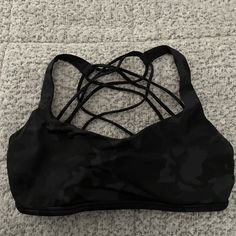 Brand New Fun Beauty Products, Lulu Sports Bra, Clothes Board, Fits Inspo, Poshmark Finds, School Fits, Girly Outfits, Fitness Inspo, Workout Clothes