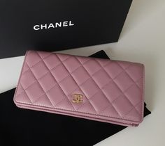 Pink Designer Wallet, Chanel Wallet Pink, Luxury Wallet Women, Designer Wallets For Women, Luxury Wallets, Wallets Designer, Pink Wallet, Designer Wallet, Chanel Pink