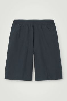 Easy-going cuts are second nature to the summer wardrobe. Crafted from airy cotton, these relaxed shorts are designed with a flexible elasticated waistband and practical side-seam pockets. Style them simply with a T-shirt. Relaxed fitElasticated waistband Shell: 100% Cotton. Excluding trims / Machine wash Inside leg length of size M is 11.69" / Model wears a size M Belted Cape, Culotte Shorts, Denim Sweater, Vest Shirt, Easy Going, Dress Trousers, New Arrival Dress, Cardigan Jacket, Summer Wardrobe