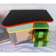 Small bedside cabinet with 1 door and 2 small drawers
Varnished PU lacquer