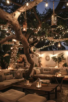 Inviting patio decorated with hanging lanterns and warm string lights, showcasing Patio Lighting Ideas for Cozy Nights. Home Decor Ideas Garden, Deck And Patio Decorating Ideas, Backyard Cozy Ideas, Lighting In Garden, Shed Decorating Ideas Inside, Backyard Lighting Ideas Diy, Outside Fairy Lights, Fairy Lights Backyard, Cute Backyard Ideas