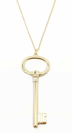 About This Piece: Metal: 18k Yellow Gold Pendant: 1" x 2.5" Weight: 24 grams Chain Length: 24" Hallmarks: Tiffany & Co Au750 T3092othd Key Pendant Necklace, Authentic Jewelry, Name Jewelry, Key Pendant, Van Cleef Arpels, Yellow Gold Pendants, Fine Jewellery Necklace, Designer Jewelry, Estate Jewelry