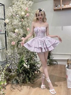 Translucent Dress, Lilac Clothes, Daphne Costume, Girly Dresses, Lilac Dress, Elegant Chic, Grad Dresses, Cute Skirts, Feminine Outfit