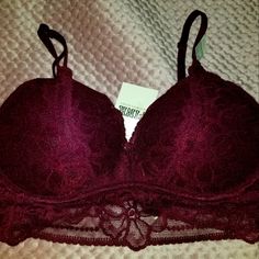 New With Tags Cheap Romantic Tops From Victoria's Secret, Cheap Victoria's Secret Intimates, Victory Secret Bras, Victoria Secret Pink Bras Push Up, Red Lace Bra, Pink Cheetah Print, Pink Lace Bra, Red Bra, Cute Bras