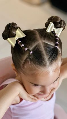 Sarah Penteados por: Mamãe Rayana ♡ | Penteado basiquinho que amamos! 🫶🏻😍 . . Salva para fazer e me segue para mais inspirações ✨ . . #penteadoinfantil #penteado #penteadosdodia | Instagram Toddler Hairstyles Girl Fine Hair, Daughter Hairstyles, Childrens Hairstyles, Ballet Hairstyles, Cute Toddler Hairstyles, Girl Hair Dos, Lil Girl Hairstyles, Toddler Hairstyles Girl