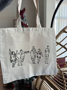 Choose your favourite football moment and have it printed on a tote bag to keep the reliving the memory time and time again! Image above shows England Lionesses ⚽️ Send your image to us via message or email capturedinlines@gmail.com and we can get to work to bringing this to life for you! All designs printed on high quality canvas bags 43cm x 38cm x 10cm 🌟 White Tote Bags For Sports Events, White Tote Bag For Sports Events, White Screen Print Bags For Everyday Use, Rectangular Bags With Screen Print For Daily Use, Rectangular Screen Print Bag For Everyday Use, England Lionesses, Custom Football, Canvas Bags, Personalized Anniversary