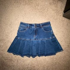 Never Worn Ships Within 24 Hours Of Purchase No Flaws, Perfect Condition Summer Staple Accepting Offers, Mostly Firm High Rise Fitted Skort Y2k Style, Y2k High Rise Fitted Skort, High Rise Fitted Y2k Skort, Fitted Denim Blue Y2k Mini Skirt, Y2k Stretch Denim Mini Skirt, Fitted Denim Blue Mini Skirt Y2k Style, Y2k Style Stretch Denim Mini Skirt, Y2k Mid-rise Fitted Skort, Y2k Fitted Mid-rise Skort