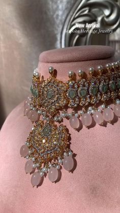 Featuring Our Newest Best Seller- The Esha Set Gold Necklace Design, Diamond Gold Necklace, Bridal Jewelry Sets Brides, Indian Wedding Jewelry Sets, Neck Pieces Jewelry, Fancy Jewelry Necklace, Indian Bridal Jewelry Sets, Bridal Jewellery Design, Fancy Jewellery Designs