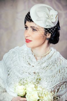 Ivory Pillbox Hat, Veil Fascinator, Hat Veil, Evening Hat, British Hats, 50s Wedding, Ivory Veil, Bridal Fascinator, Bridal Hat