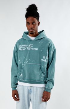 The PacSun Terrain Hoodie combines style and comfort seamlessly. Featuring a hooded neckline, long sleeves, and a regular fit, it's perfect for everyday wear. With a kangaroo pocket for added convenience and fleece fabrication for warmth, it's both practical and cozy. Plus, custom graphics printed on the front and back add a unique touch to your look, making it a standout piece in your wardrobe.


	Hooded neckline
	Long sleeves
	Standard fit
	Kangaroo pocket
	Fleece fabrication
	Machin Green Long Sleeve Hoodie With Graphic Print, Relaxed Fit Hoodie With Drawstring, Spring Athleisure Hoodie With Relaxed Fit, Spring Relaxed Fit Athleisure Hoodie, Relaxed Fit Green Hooded Sweats, Green Relaxed Fit Hoodie With Drawstring Hood, Urban Green Hoodie For Spring, Green Urban Hoodie With Relaxed Fit, Athleisure Hoodie With Graphic Print