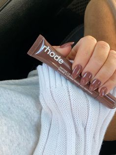 Aesthetic Nails Winter, Chrome Nail Colors, Fall Nails Designs, Trendy Fall Nails, Nail Pics, Shellac Manicure, Coffee Nails, Chrome Nail, Nail Services