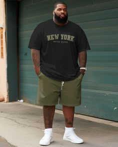 Less is more, this men's set incorporates letter element style. The black T-shirt and green shorts create a sense of contrast and bring a different visual effect. The simple yet detailed design shows the man's calmness and restraint while revealing his extraordinary fashion taste. Whether casual or formal, this set is easy to control. Type: Short-Sleeved T-Shirt Shorts Set Design: Print, Letter Element Style, Green, Black Style: Casual Version: Loose Neckline: Crew Sleeve Length: Short Sleeves O Fat Guy Outfits, Fat Men Style, Plus Size Black Men, Graffiti Elements, Plus Size Man Fashion, Big Man Style, Outfits For Big Men, Street Cartoon, Extraordinary Fashion