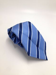 $95 TASSO ELBA Mens SUIT NECKTIE STRIPED NAVY BLUE WHITE CASUAL NECK TIE 60X3.25 Description About Us We sell only 100% authentic clothing from new with tags to gently used. We have a 100% authentic or money back guarantee on every item we sell. Items are listed daily so make sure to put us on your favorite! Most of our items come from a nationwide high end dept store.We have been in business for over 10 years selling tens of thousands of designer items. We strive to meet your designer needs at Classic Blue Ties For Business, Classic Blue Suit And Tie Accessories For Office, Classic Blue Business Ties, Blue Standard Tie For Business, Classic Blue Standard Tie, Classic Blue Neckwear For Office, Blue Professional Suit And Tie Accessories For Workwear, Classic Blue Neckwear For Black Tie Events, Professional Blue Suit And Tie Accessories For Work