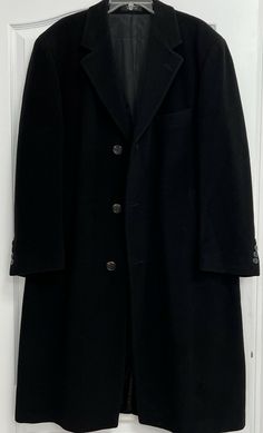 Ralph Lauren trench coat wool black size 42 SH short. Nice coat in good preowned condition One thing to notice near first button hole small wool wear see photo Size 42 short Length 48” Armpit to armpit 24” across 3 exterior pockets 3 interior pockets Elegant Black Wool Pea Coat, Classic Black Double-breasted Wool Coat, Black Wool Coat For Formal Fall Occasions, Formal Black Wool Coat For Fall, Black Long Wool Coat With Button Closure, Formal Black Wool Coat With Buttons, Black Long Wool Coat For Business, Formal Black Single Breasted Wool Coat, Fitted Black Wool Coat For Formal Wear