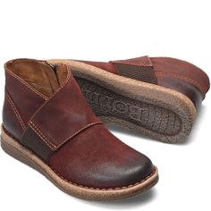 Tora Born Boots, Mens Slip Ons, Ankle Strap Sandals Flat, Women's Slip Ons, Oxford Sneakers, Boot Pulls, Shoe Crafts, Justin Boots, Shoes And Boots