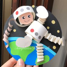 Galaxy Crafts, Space Crafts For Kids, Toddler Art, Classroom Crafts, Camping Crafts, Childrens Crafts, Paper Crafts Diy Kids, Space Crafts, Preschool Art