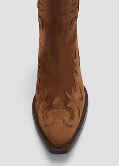 Roper Ava Boots, Aldo Western Boots, Womens Western Short Boots, Comfortable Womens Cowboy Boots, Women's Cowboy Boots Short, Vaquera Ankle Boots, Luxury Gold Leather Cowboy Boots, Luxury Leather Cowboy Boots With Low Heel, Luxury Leather Cowboy Boots With Rubber Sole