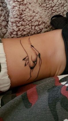 76 Tattoo, Cat Tattoo Ideas, Tasteful Tattoos, Petite Tattoos, Spine Tattoos For Women, Beautiful Tattoo, Small Hand Tattoos, Cute Tattoos For Women, Elegant Tattoos