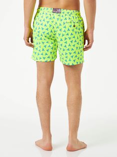 Man comfort swim shortsLight blue lobsters all over print on yellow backgroundLight fabricMid lengthDrawstring fasteningTrue to sizeComposition: 100% PL Green Cotton Shorts For Pool, Yellow Summer Swim Trunks With Built-in Shorts, Yellow Swim Trunks For Summer, Yellow Short Swim Trunks For Beach Season, Yellow Swim Trunks For The Beach, Yellow Swim Trunks For Summer Beach, Yellow Swim Trunks For Beach, Yellow Short Swim Trunks For Beach, Yellow Swimwear With Built-in Shorts For Vacation