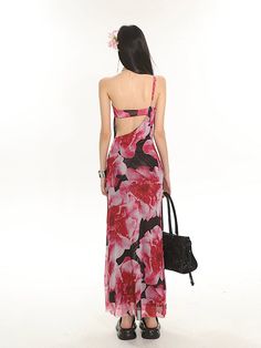 Embrace summer with a touch of elegance in our One Shoulder Floral Maxi Dress with a Back Cut-Out Detail.
Made with lightweight materials, this dress features a vibrant floral pattern that exudes a carefree vacation vibe. Its one-shoulder design coupled with a captivating back cut-out offers a blend of sophistication and charm, perfect for varied stylish outings.
This versatile piece transitions seamlessly from day to night, making it suitable for beach weddings, brunches, or evening events. Acc Elegant Printed Floral Beach Dress, Elegant Printed Floral Dress For Beach, Summer Tropical Print Maxi Dress For Day Out, Summer Maxi Dress With Tropical Print For Day Out, Sleeveless Floral Print Dress For Vacation, Chic Floral Print Maxi Dress For Summer Parties, Beach Floral Print Maxi Dress, Sleeveless Floral Print Sundress For Summer Parties, Chic Floral Print Maxi Dress For Summer