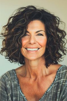 Curly Tousled Bob Haircut for Women Over 50. Hairstyles For Women Over 50, Wavy Bobs, Hair Help