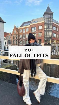 European Fall Fashion Street Style, Tourist Outfit, Outfits Los Angeles, Aesthetic Overalls, Winter Style Guide