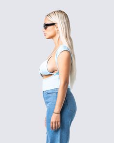 Even in the summer heat, you will be the hottest thing with this baby blue cropped to😏 Features an exposed cut-out front, and triangle bra inserts for an alluring and exciting twist on a timeless piece 💙 Indie Baby, White Corset Dress, Bra Inserts, Fitted Maxi Dress, White Corset, Blue Jersey, Mesh Maxi Dress, Pink Fits, Cut Out Top