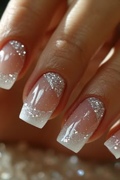 White Elegant Nails Silver Glitter, Bridal Nails Nail Art, Ombre Wedding Nails Glitter, Wedding Nails For Mother Of Bride, Nails For Gala Event, Elegant Nails Silver, Nails For Eras Tour, Big Glitter Nails, Wedding Anniversary Nails Ideas