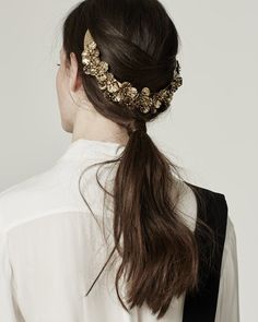 This sculptural accessory acts as art for your hair.Delicate floral shapes plated in antiqued 14 K gold are arranged organically and create a striking silhouette. Can be worn in the front or back of the head. Made in NYC Braided Prom Hair, Best Wedding Hairstyles, Wedding Fun, Braid Hairstyles, Wide Headband, Peinados Faciles, Box Braids Hairstyles, Wedding Hair Accessories, Bridesmaid Hair