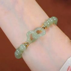 🌺 Note Before Buy Size of the bracelet in my store is suitable for wrist size 6-6.5 inch. 🌺 Please follow this link to visit my store to find more great widgets: https://www.etsy.com/shop/CrystalpipesStore?ref=simple-shop-header-name&listing_id=904320137 🌺 Please pay attention before buy The bracelet is difficult to be flawless, it may contain some small strips, or the color may be dark or light than what you see in the picture. Take note before buying, but as a whole, the product looks great Chalcedony Bracelet, Formal Earrings, Minimalist Summer, Bracelet With Heart, Bracelet Minimalist, Hetian Jade, Dainty Bracelet, Jade Bracelet, Dainty Bracelets