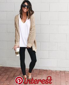 Outfits Mit Leggings, Outfits Leggins, Skirt Labuh, Women Leggings Outfits, Look Legging, Casual Weekend Outfit, Trendy Business Casual, Winter Leggings, Summer Work Outfits